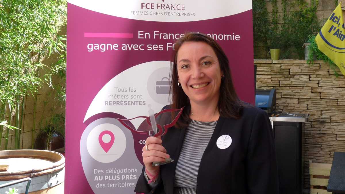 Emmanuelle Perret, FCE 01