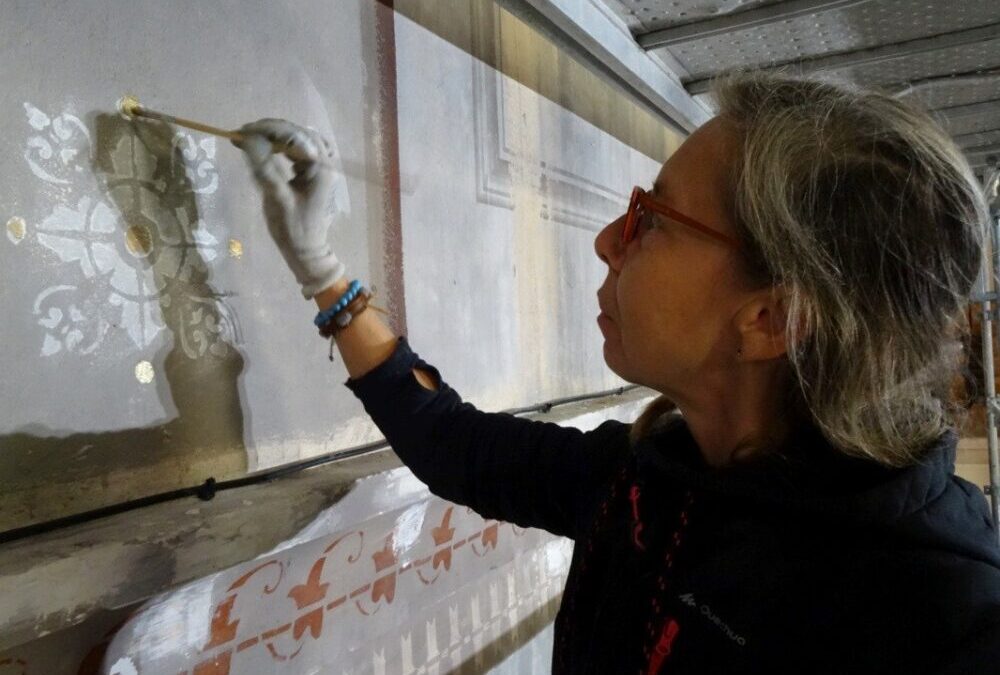 École de décor à Annecy : quand le faux se fait art