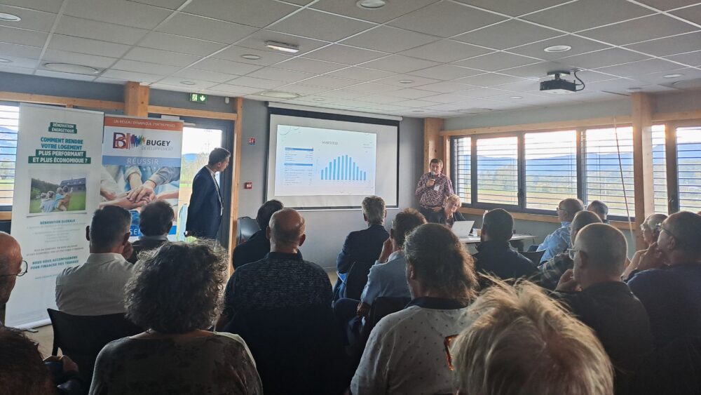 Conférence sur le photovoltaïque à Virignin, avec la CNR et Bugey Développement.