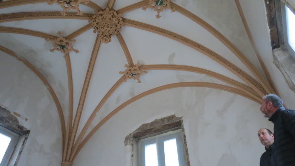Château de Salvert - le plafond de la chapelle