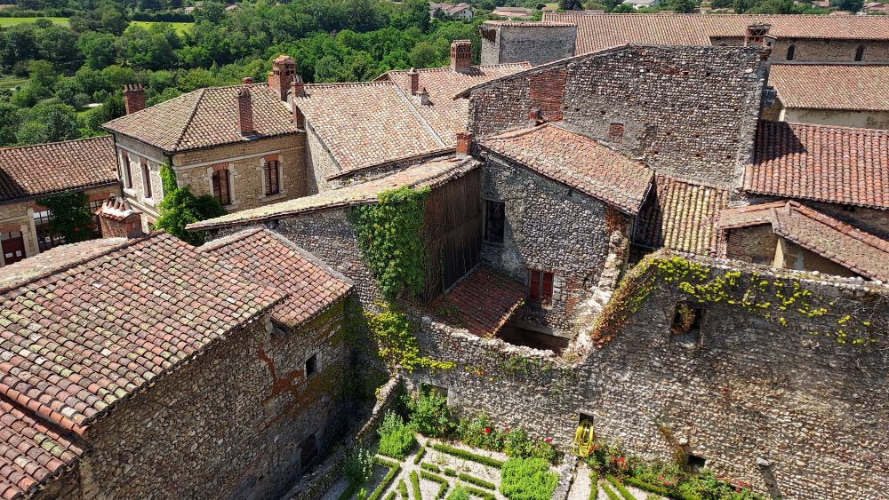 Ain : un pan de l’histoire de Pérouges, lauréat de la Mission patrimoine