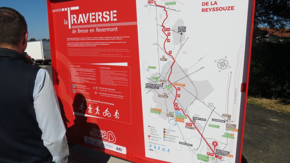 La Traverse parcours 44 km via 13 communes.