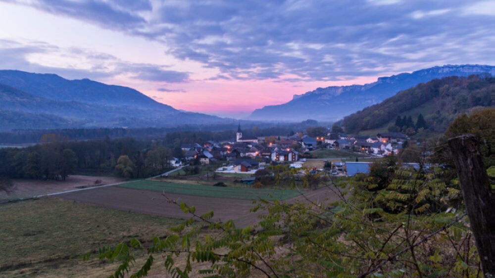 Savoie : Sainte-Hélène-du-Lac convoitée pour son foncier