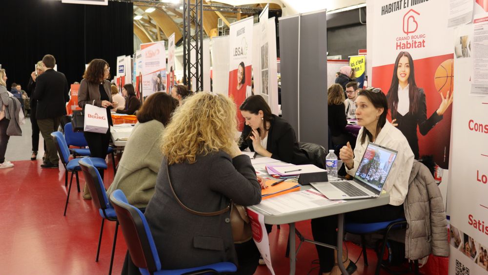 Des échanges directs entre recruteurs et candidats. © Carole Muet