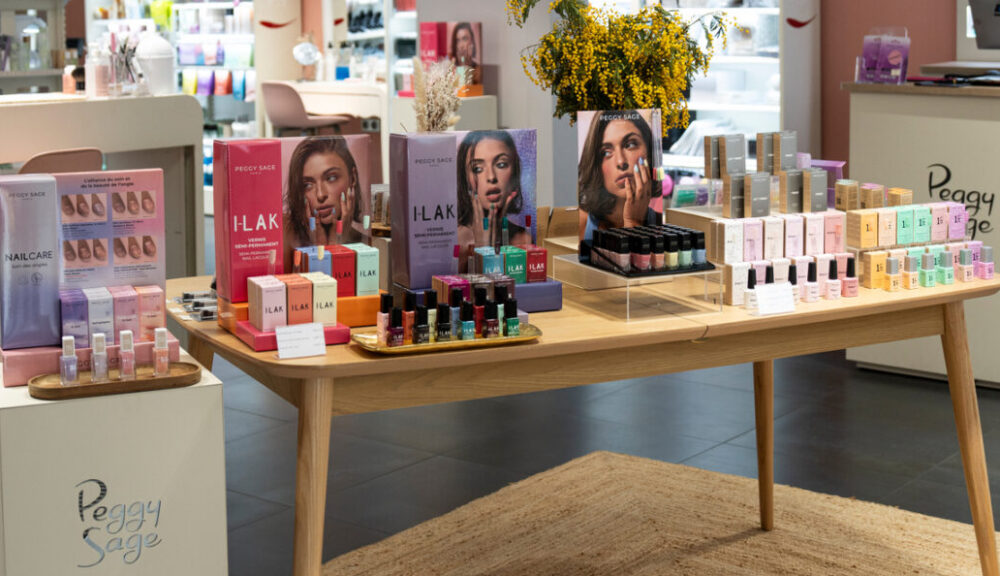 Cosmétique : Peggy Sage veut séduire le grand public