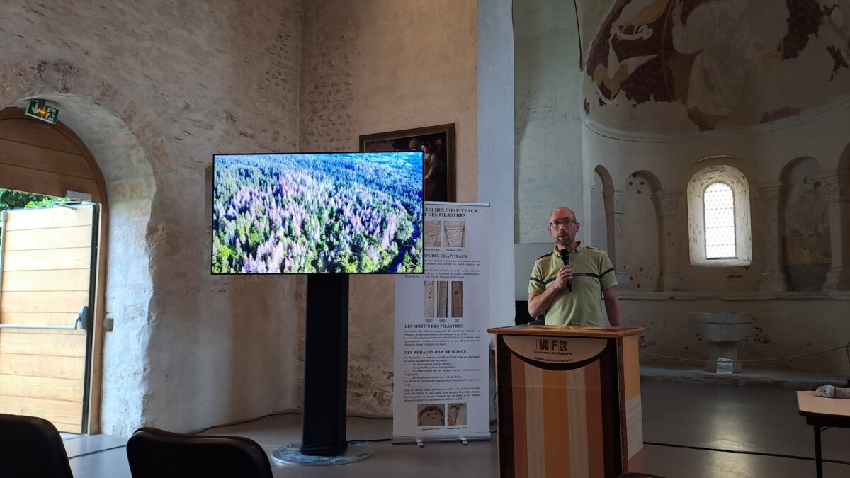 Anthony Auffret, directeur de l'ONF Ain-Loire-Rhône, lors de la présentation des données de l'observatoire forestier de l'Ain.
