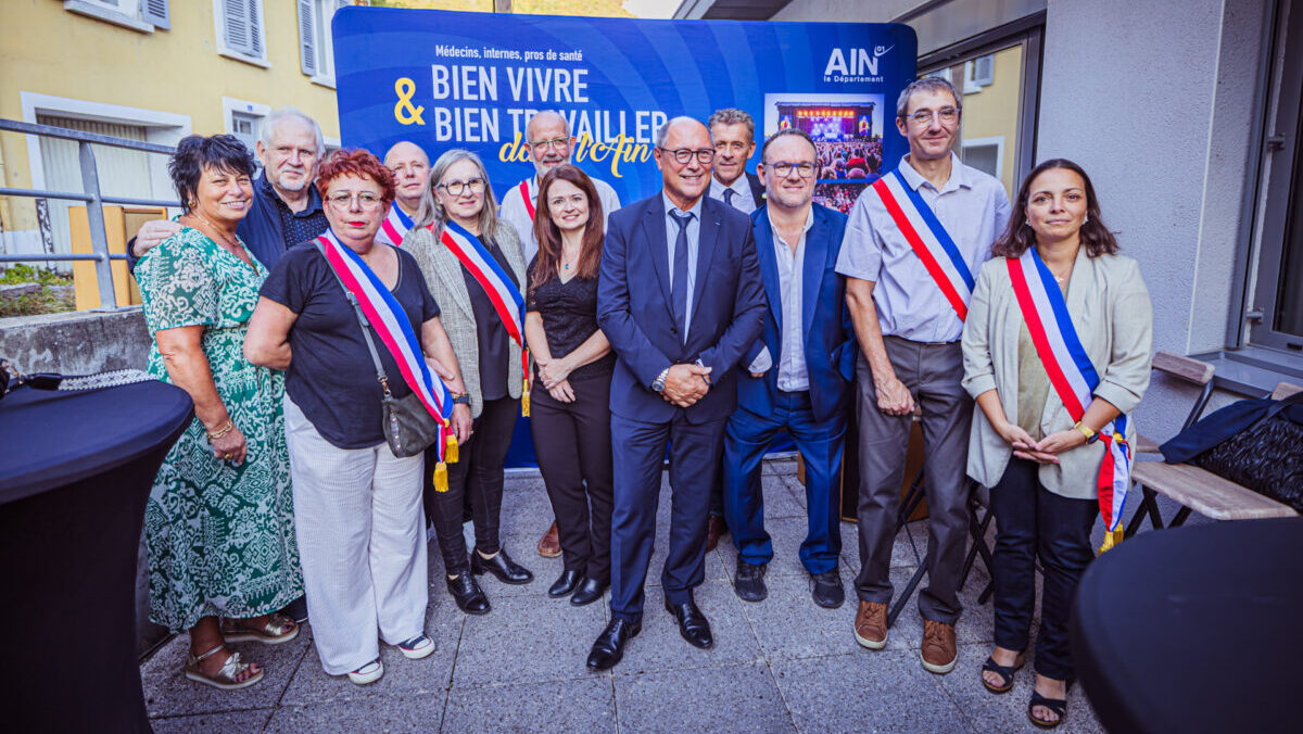 Lors de l'inauguration du Centre de santé l'Albarine. © Département de l'Ain