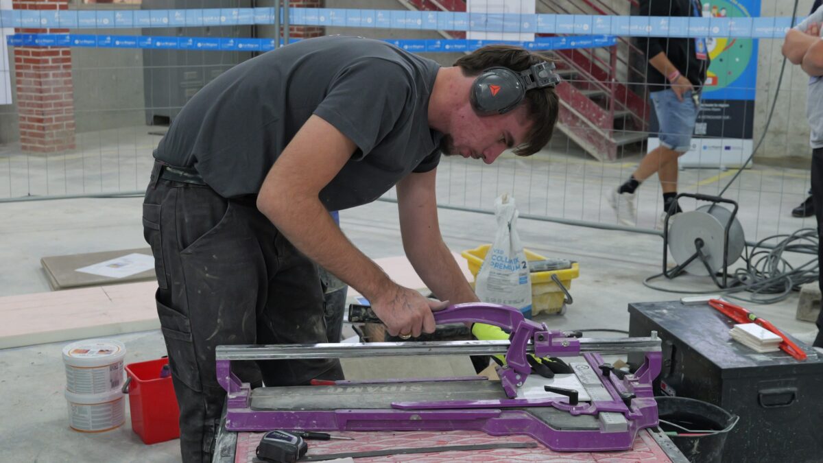 Les Worldskills en carrelage au CFA BTP Ain. © BTP CFA Aura