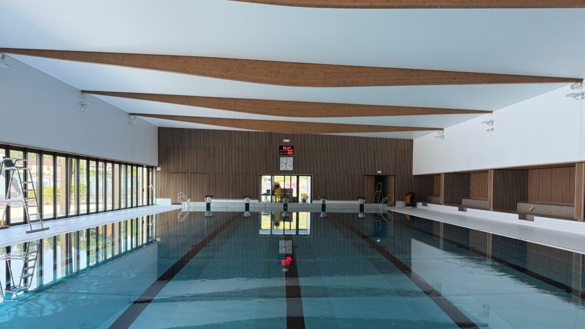 Le bassin du de Centre nautique Bugey-Sud, entièrement réhabilité après 24 mois de travaux. © CC Bugey-Sud